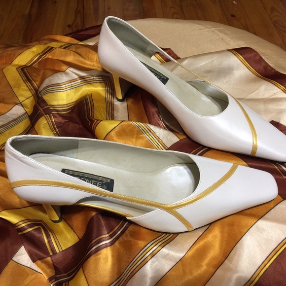 J.Renee Shoes - J. RENEE Shoes NWOT